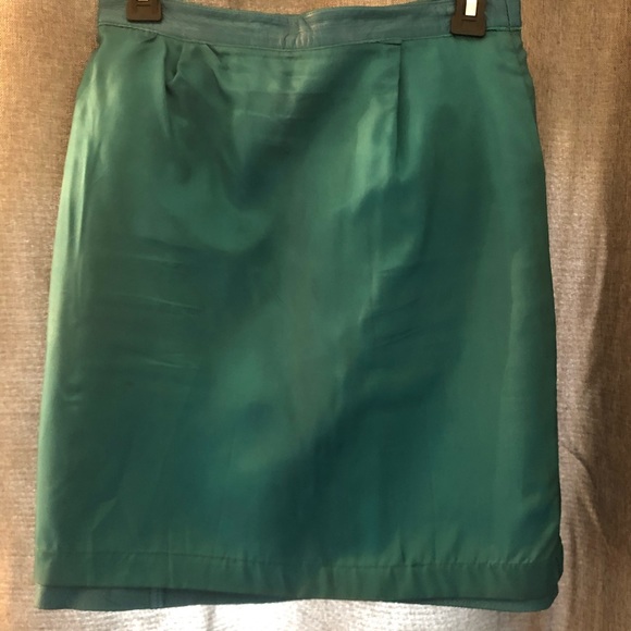 EMERAL GREEN Vintage Leather Skirt - Picture 7 of 11